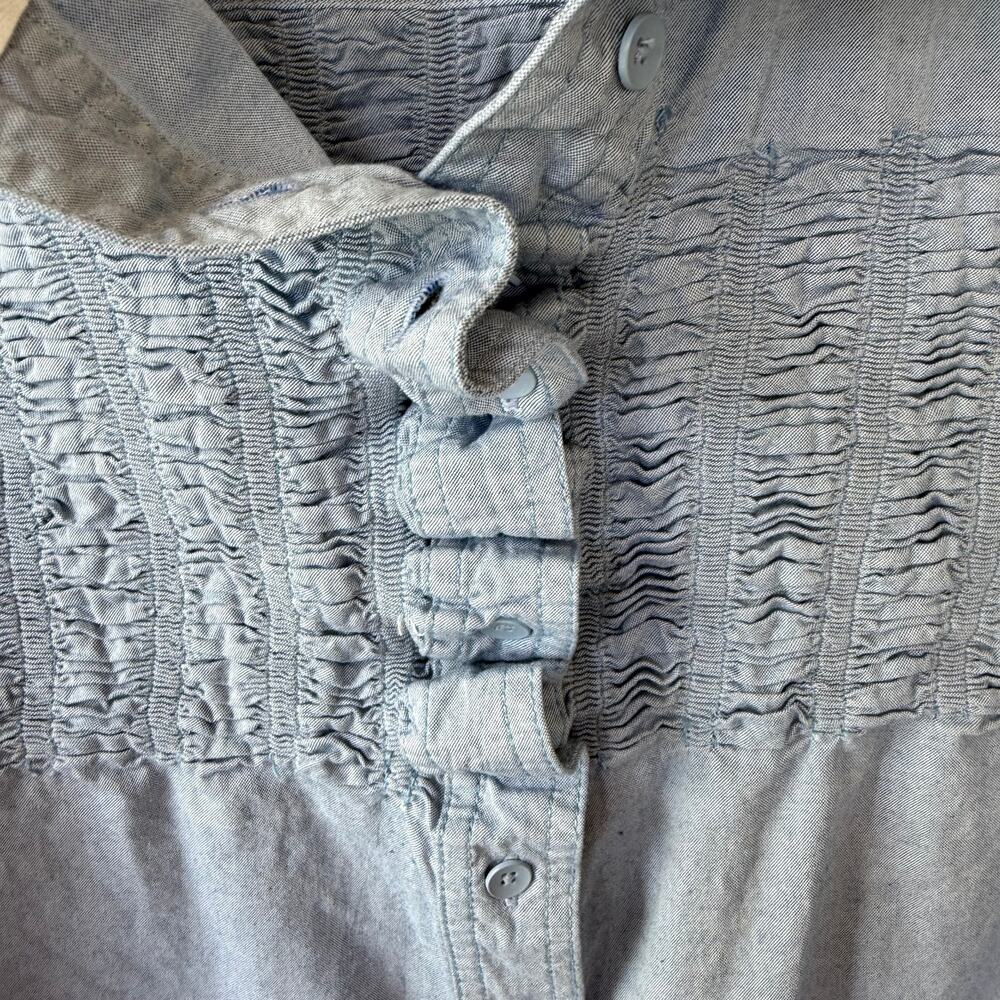 Free People We The Free Taylor Oxford shirt ruched panels on the chest. Size S - Picture 5 of 12